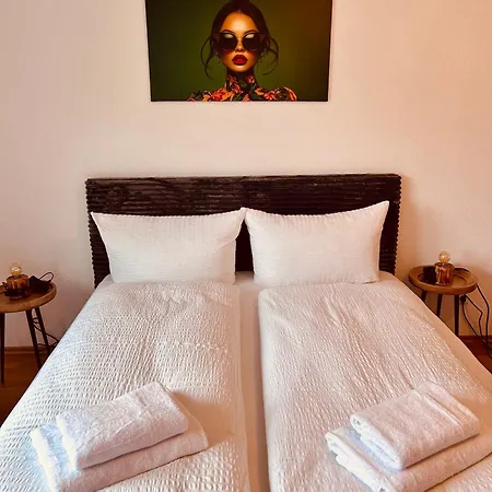 Yvonne Sigg Apartment *