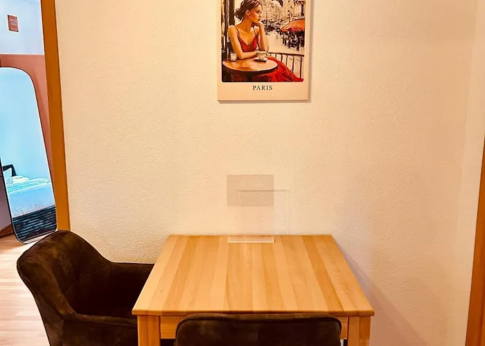 Yvonne Sigg Apartment Rust